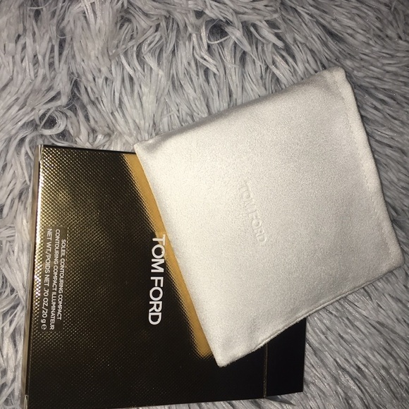 Tom Ford Nude Glow Soleil Contouring Compact - Picture 5 of 5